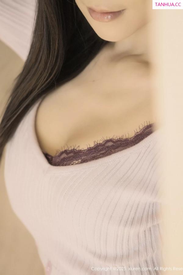   [XiuRen]高清写真图 2025.04.15 No.10151 兰滢滢 紫色丝袜第24张图片